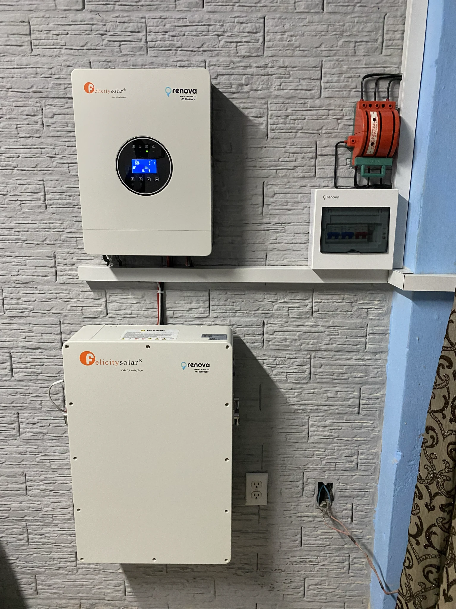 Protección eléctrica, almacenamiento y control — integración del sistema Renova — equipos e inversores